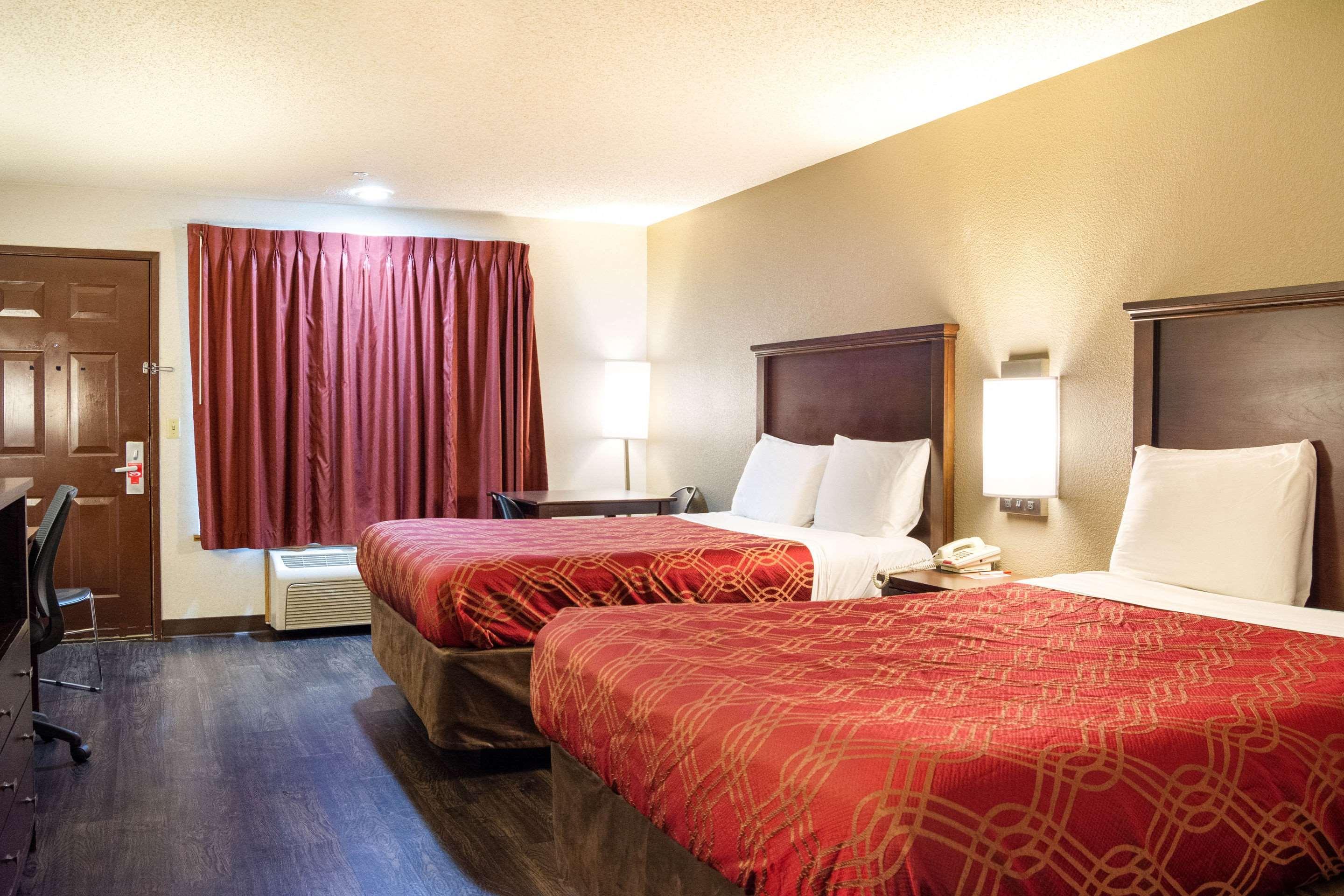 Econo Lodge Southeast Milwaukie/Portland Esterno foto