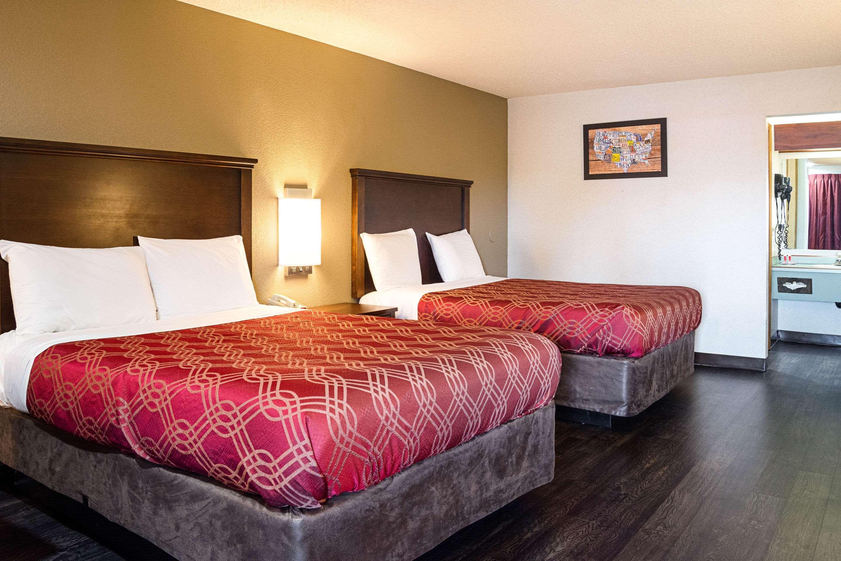 Econo Lodge Southeast Milwaukie/Portland Esterno foto