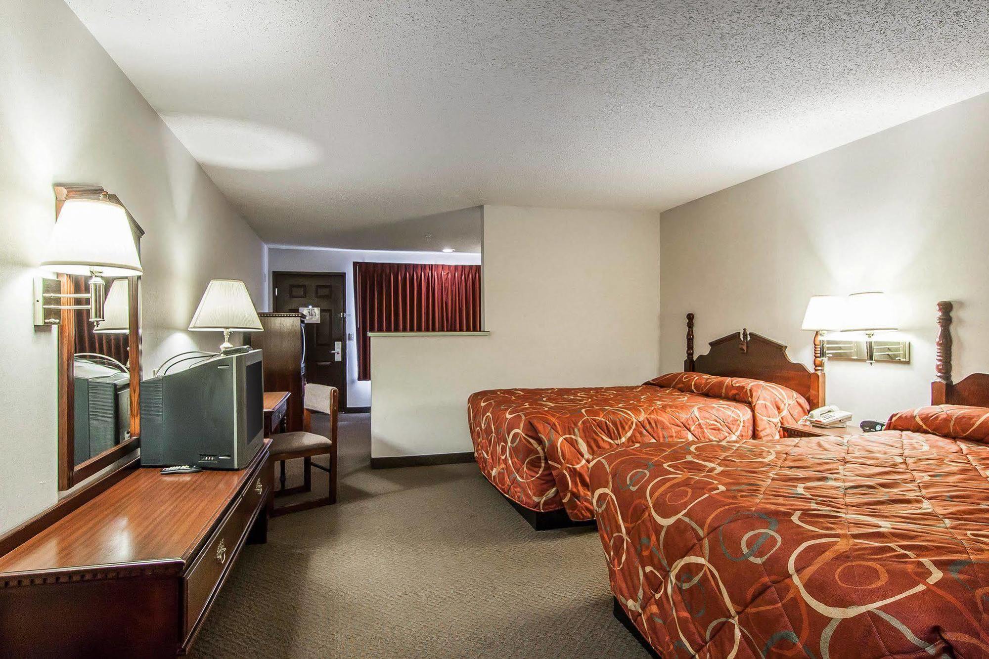 Econo Lodge Southeast Milwaukie/Portland Esterno foto